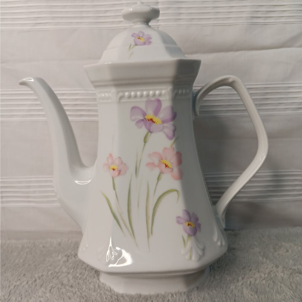 Mitterteich Bavaria Floral Porcelain Teapot with Lid Purple Pink Flowers Vintage